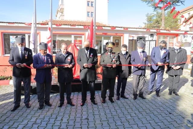 Edirne’de düzenlenen törenle Atatürk büstü açıldı