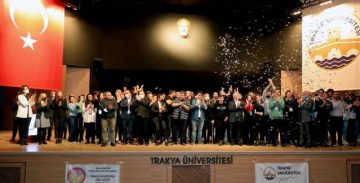 Trakya Üniversitesi İİBF öğrencileri için mezuniyet töreni düzenlendi