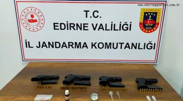 Edirne’de uyuşturucu ve ruhsatsız tabancayla yakalanan 4 şüpheli gözaltına alındı