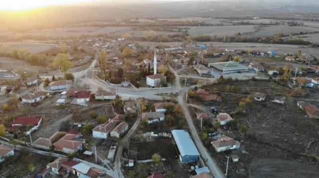 Edirne’nin Bulgaristan sınırındaki köyü ülkenin dört bir yanından akına uğradı! Köyde boş ev kalmadı