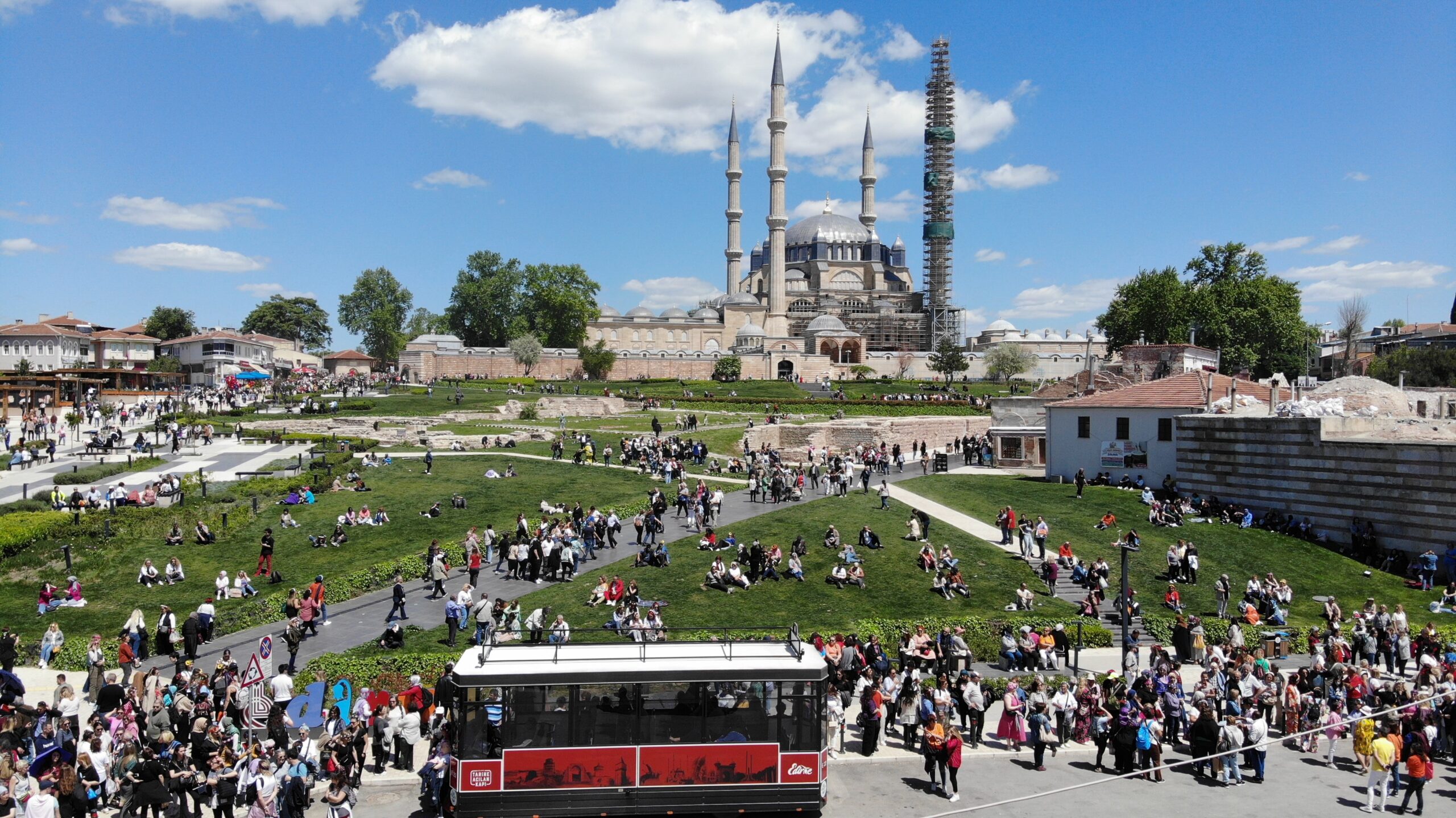 Edirne Kakava Şenlikleri Kent Ekonomisine Canlılık Getirdi!