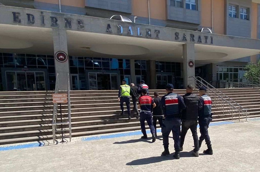 Edirne’de Terörle Mücadele Operasyonunda 12 Terör Örgütü Üyesi Yakalandı