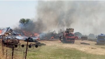 Edirne Uzunköprü’de Büyük Zarar: 500 Dönüm Arazi, Bağ Evi ve Binlerce Balya Yangında Yok Oldu