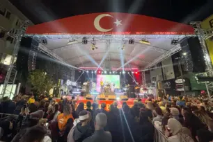 Cumhuriyet coşkusu konserler taçlandı haberi. Son Dakika Güncel haber başlıkları ve gelişmeler