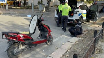 Edirne’de Plakasız ve Ehliyetsiz Motosiklet Kullanan Sürücüye 40 Bin Lira Ceza